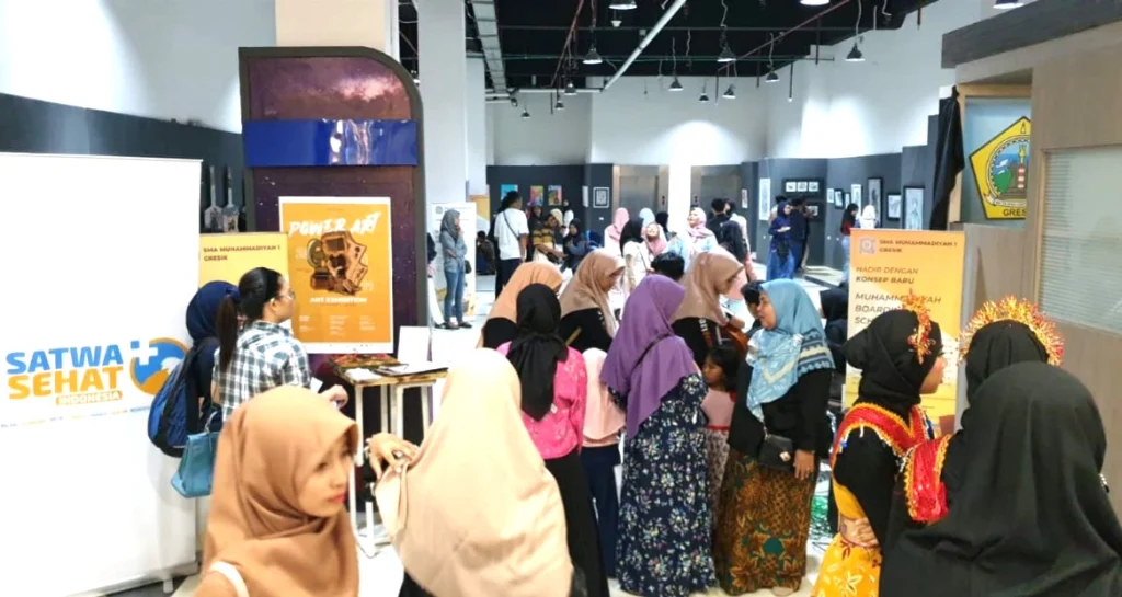 Komunitas Seni  Smamsatu Gelar Art Exhibition di Icon Mall
