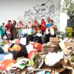 Siswa Berlian School Ikuti Aksi Sedekah Sampah