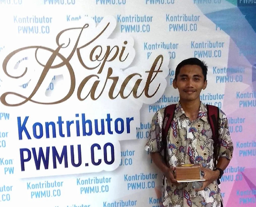 Bangga Menulis Pak Din di PWMU.CO yang Dibaca 44 Ribu Kali