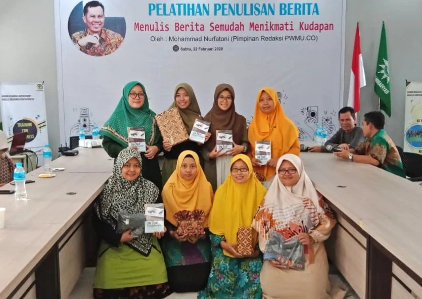 Terima Tantangan Pemateri, Para Guru Ini Jadi Jurnalis Juara