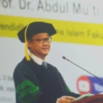 Prof Genteng Kaca, Sukses berkat Doa Ibu