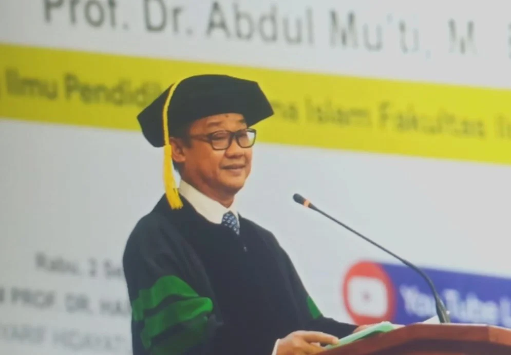 Prof Genteng Kaca, Sukses berkat Doa Ibu