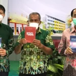 Sekolah Muhammadiyah GKB Luncurkan Dua Buku