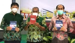 Sekolah Muhammadiyah GKB Luncurkan Dua Buku