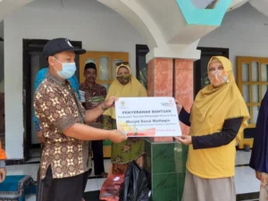 SD Mupat Malang Berbagi untuk Minoritas Muslim
