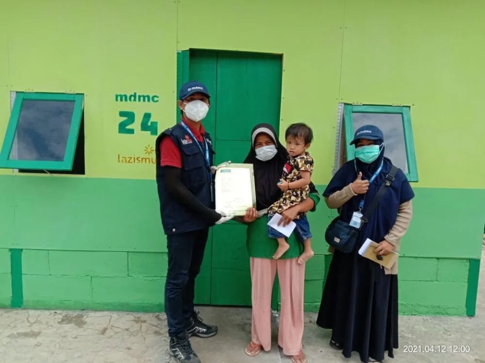 MDMC Serahkan 30 Huntara di Sulawesi Barat