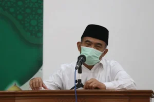 Menko PMK Minta Shalat Idul Fitri Terapkan Prokes