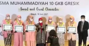 Kisah Sukses para Peraih Penghargaan di Wisuda Ke-3 Smamio
