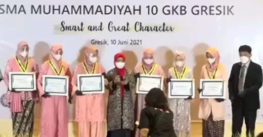 Kisah Sukses para Peraih Penghargaan di Wisuda Ke-3 Smamio