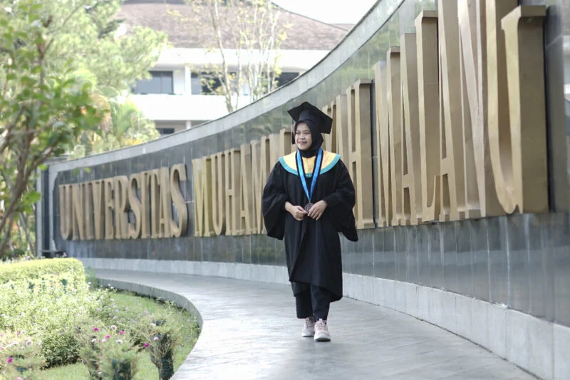 Rahasia Lovie Jadi Wisudawan Terbaik UMM
