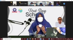 Filosofi Menanam Biji Kacang Hijau di First Day School SDMM