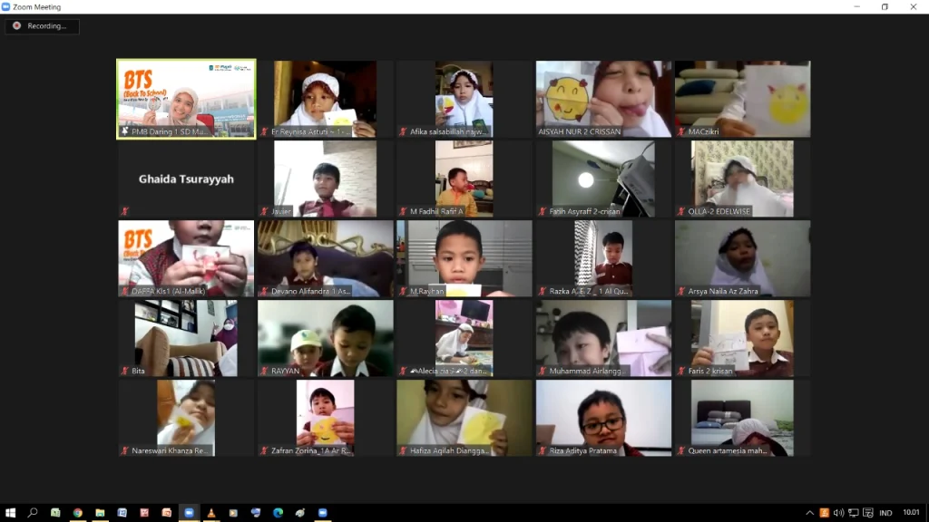 SD Mugeb Ajak Siswa Ungkapkan Perasaan lewat Emoji Paper Magic