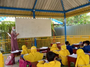 PTM Sekolah Kreatif Menganti, Siswa: Akhirnya Aku Bisa Sekolah Lagi