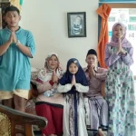 Kompak! Keluarga Ini Tuntaskan Misi Menulis Buku Antologi