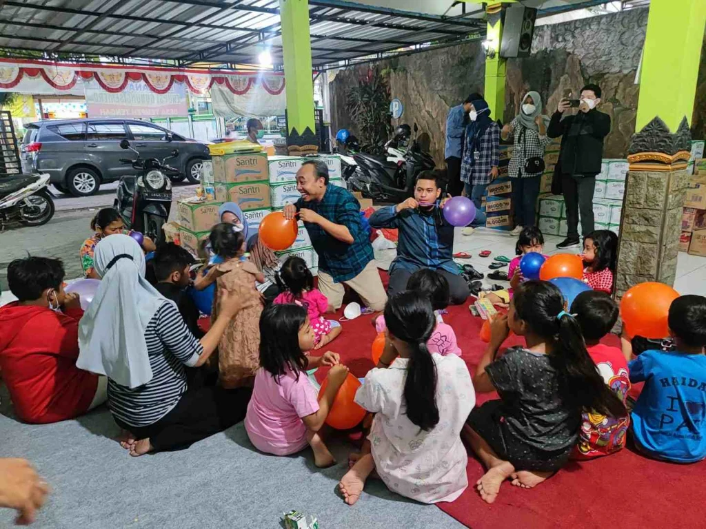 Tangani Psikososial Korban Semeru, UMSurabaya Terjunkan Dokter Muda