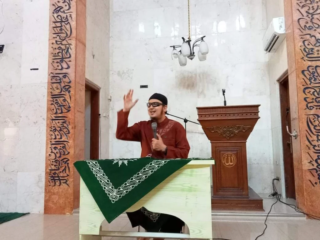 Delapan Tanda Kiamat dan Peran Pesantren Menjaga Generasi