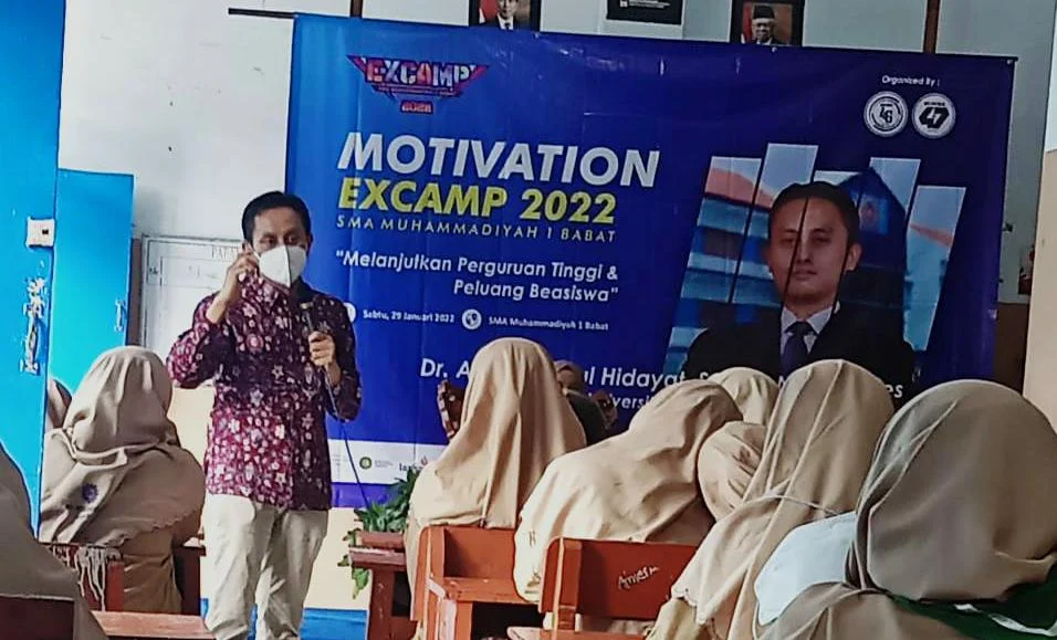 Rektor Umla Berbagi Motivasi di Excamp Muhiba