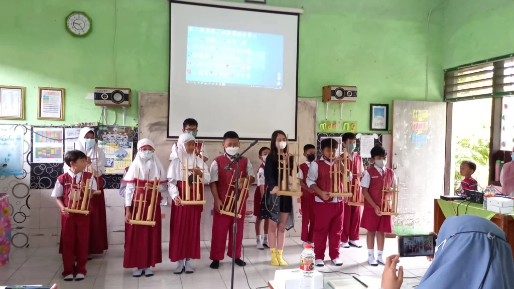 Kiat Mendidik Siswa Berkebutuhan Khusus dengan Vitamin T dan K