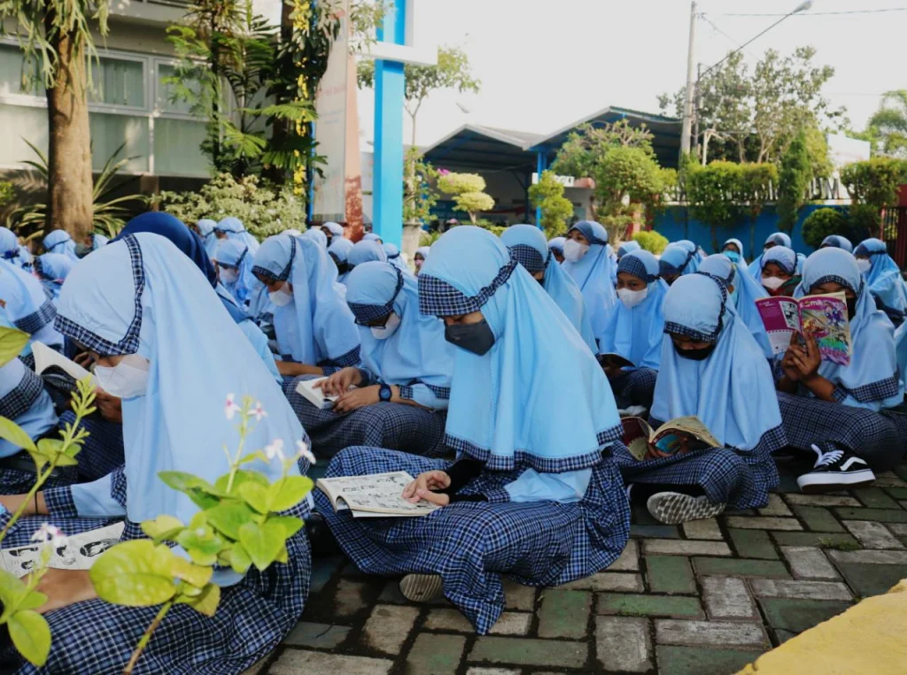 Sekolah Literasi Berlian School Peringati Hari Buku Nasional
