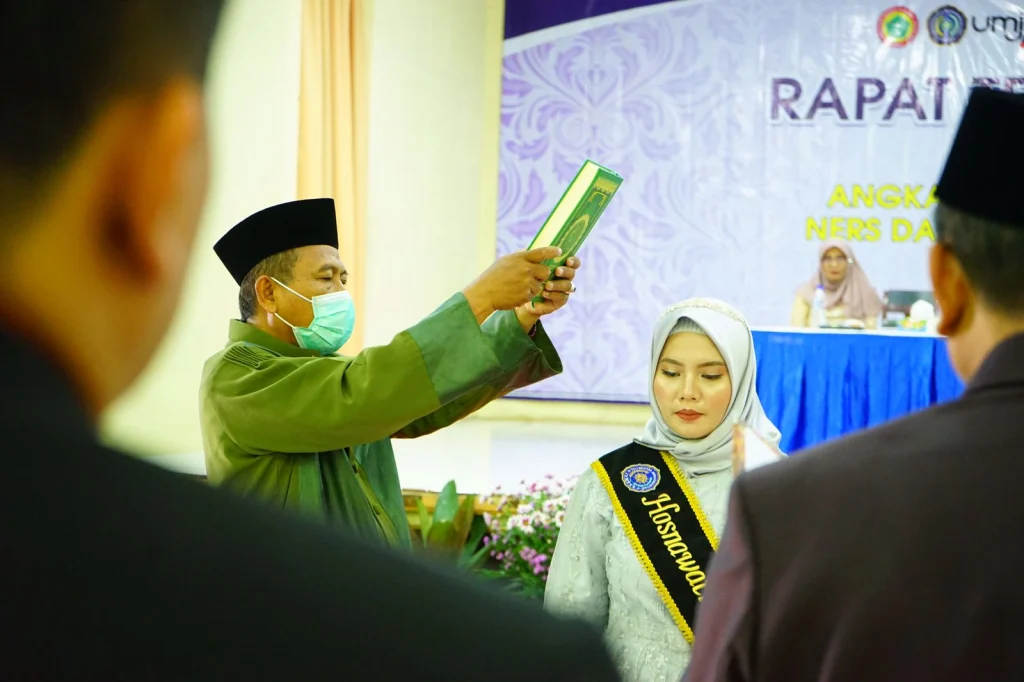 Pelantikan Ners Jelang Pembukaan RS Unmuh Jember