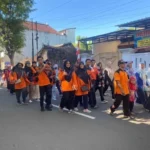 Antusiasme SD Muhipo Mengikuti Green Walk Lively