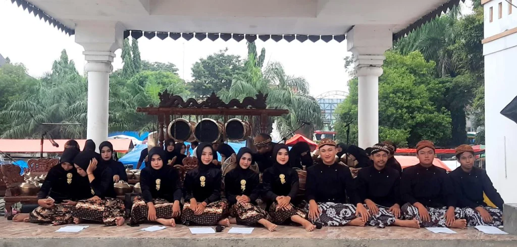 Karawitan SMA Muhipo Membuka Musywil Ke-16 Muhammadiyah Jatim