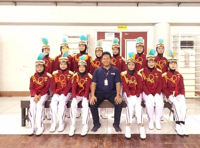 Perjuangan Aqila Jadi Danton Pocil dalam Kelainan Tulang Belakang