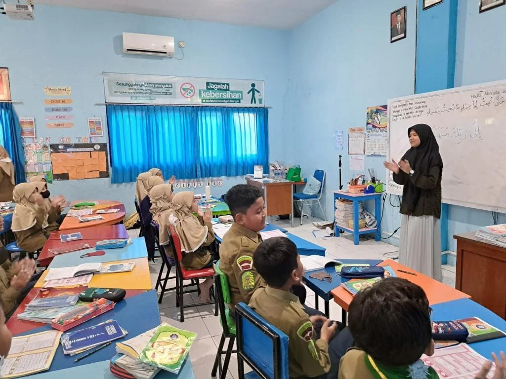 5 Alumni SDMM di Muallimaat Jadi Santri Mengabdi di Almamater