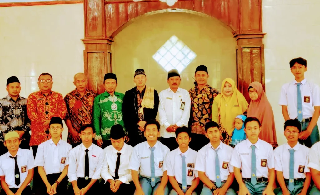 PEM 2 Resmi Beroperasi, Satu-satunya Pesantren di Kromengan