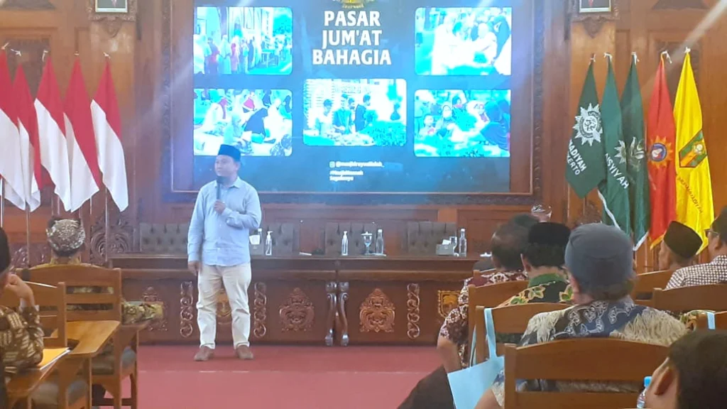 Imam, Muadzin, dan Marbot Masjid Harus Digaji