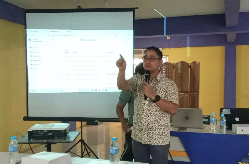 PCM Sepanjang Sosialisis Sistem Informasi Manajemen Kantor