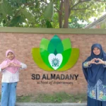Kompak, Kepala Sekolah dan Siswa SD Almadany Raih Special Award FFU
