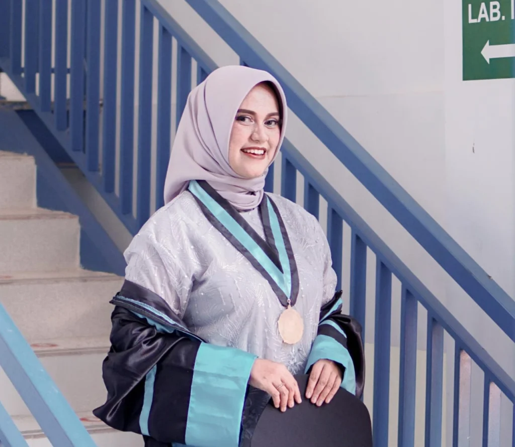 Lulusan Terbaik Umsida: Beratnya Kuliah sambil Kerja