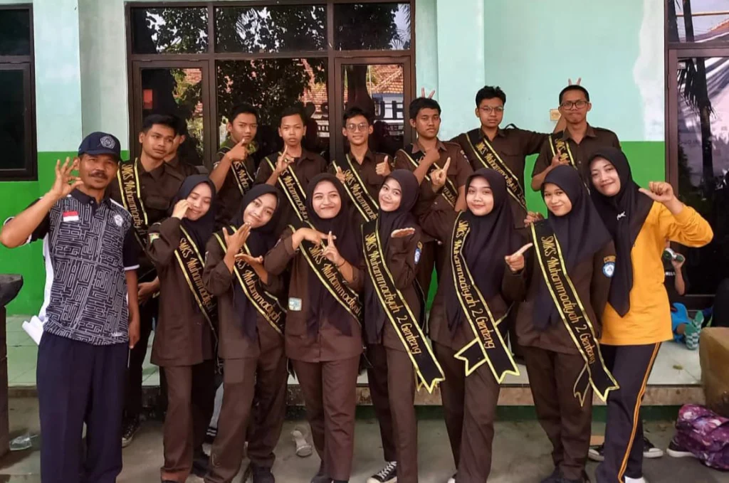 Tim Padusa SMK Muda Genteng Juara 1 Porfesi IV 2023