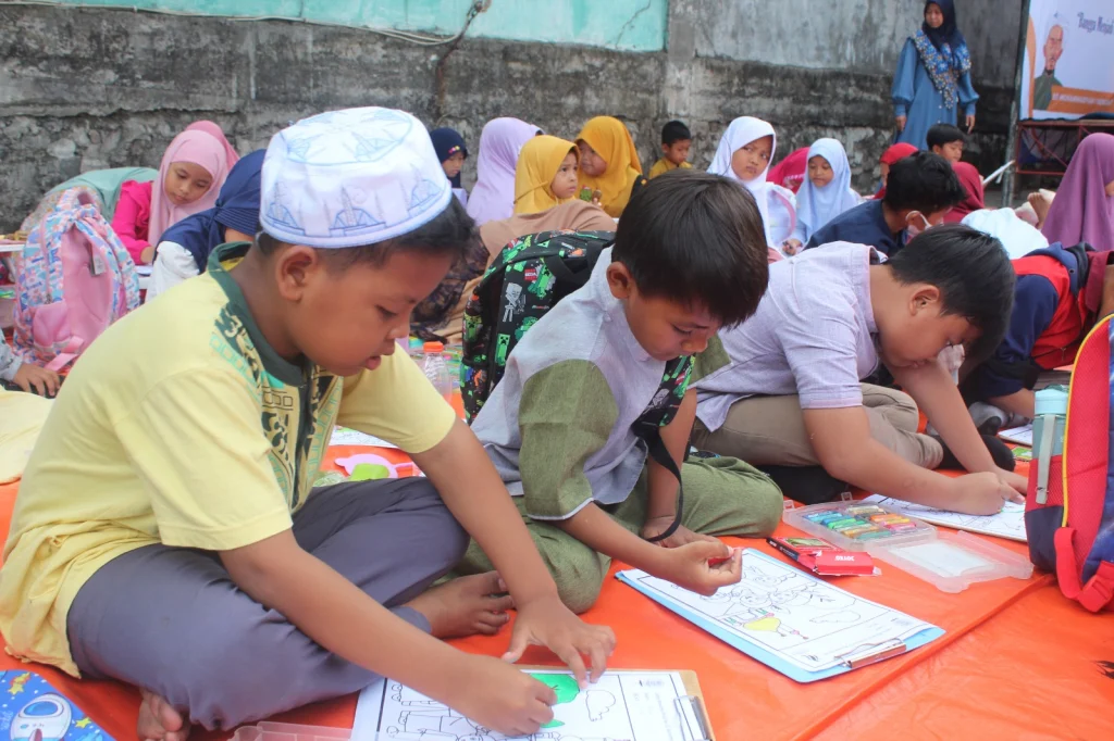 Lomba Mewarnai Meriahkan Hari Anak Sedunia di Sekolah Kreatif Menganti