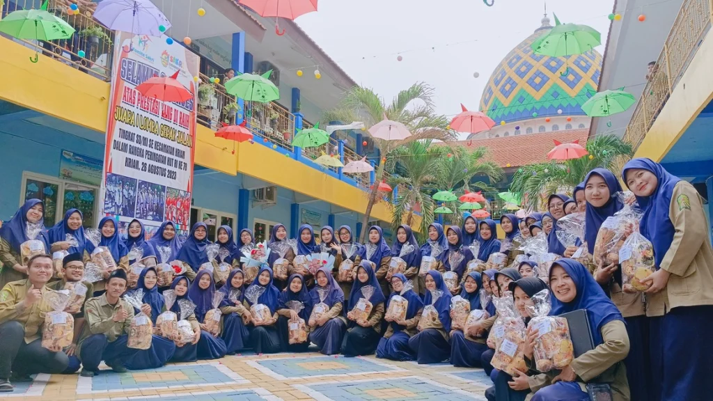 HGN di SD Sakri, Komite Beri Surprise Guru-Guru