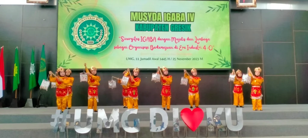 Sepuluh Bocah Goyang Panggung Musyda IGABA Gresik