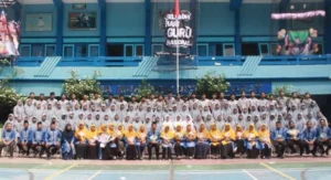 Semua Guru SMA Muhiba Dapat Hadiah di HGN