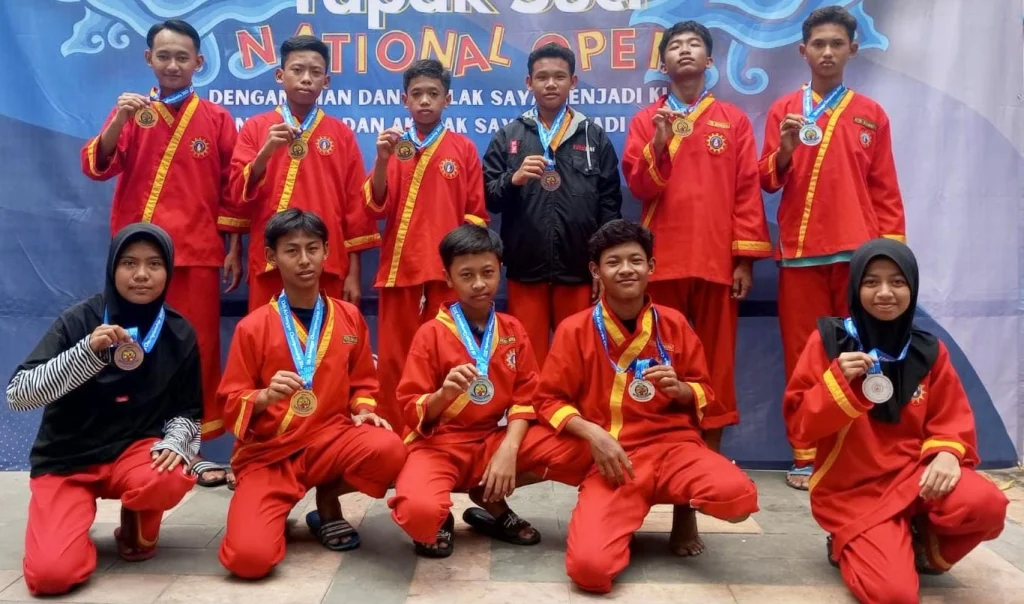 11 Siswa MTsM 9 Wotan Sabet Juara Tapak Suci Airlangga Championship