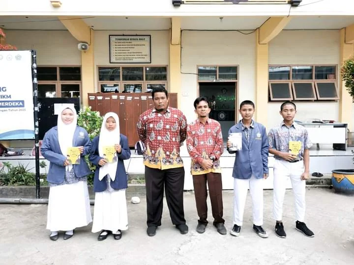 Sukseskan Gerakan Literasi, Siswa Mamsaka Terbitkan 2 Buku