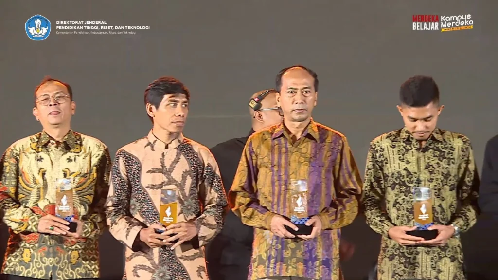Anugerah Diktiristek 2023, Umsida Raih Gold Winner Klaster Utama dengan Skor Publikasi Tertinggi