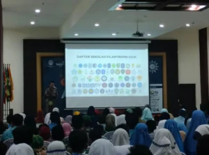 Ajak Gelorakan Filantropis Cilik, Mumpung Jadi Kepala Sekolah