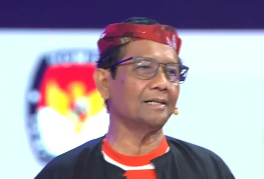 Mahfud MD: Pinjol Memakan Rakyat Jadi Korban Ekonomi Digital