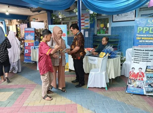 SD Sakri Menggelar Expo Education
