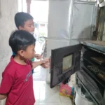Menit-Menit Menegangkan di Depan Oven