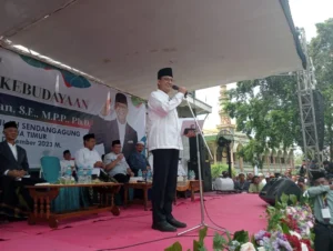 Anies Merasa Dapat Bonus saat Kunjungi Ponpes Al-Ishlah Sendangagung