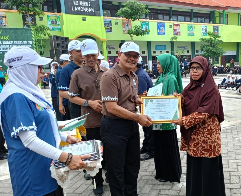 Di Hari Amal Bakti Kemenag, MTs Mulimas Raih Penghargaan