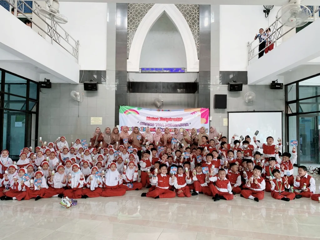 Orang Tua Mengajar di SD Sakri: Hentikan 4 Jenis Perundungan