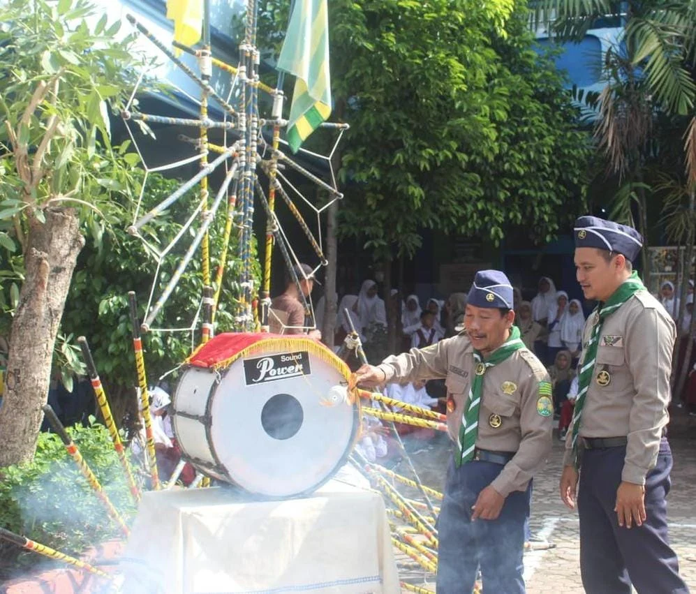 Lomba Semaphore Dance Mutuba Dibuka Ketua Kwarwil HW Jatim