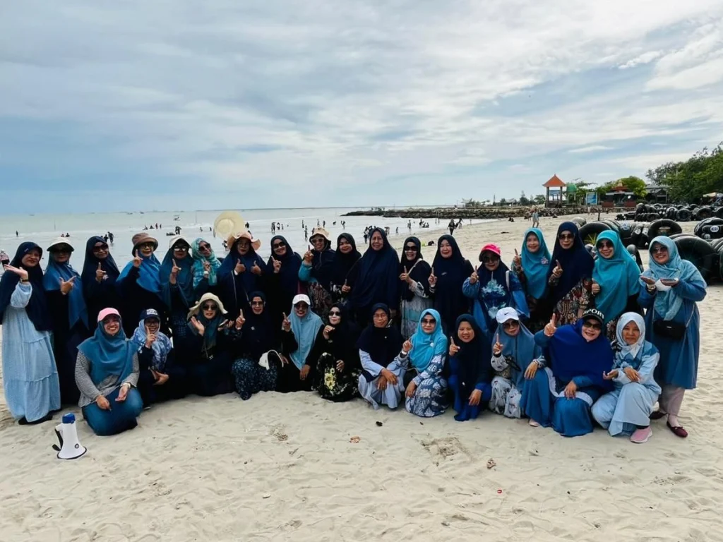 Sinergi dan Refleksi: Pertemuan Periodik Perdana Aisyiyah PPI di Pantai Dalegan